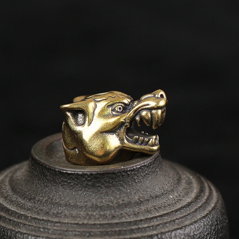 Escultura de cabeza de guerrer - Wolf Jewelry & Watches Tampa Reviews reseña y precio