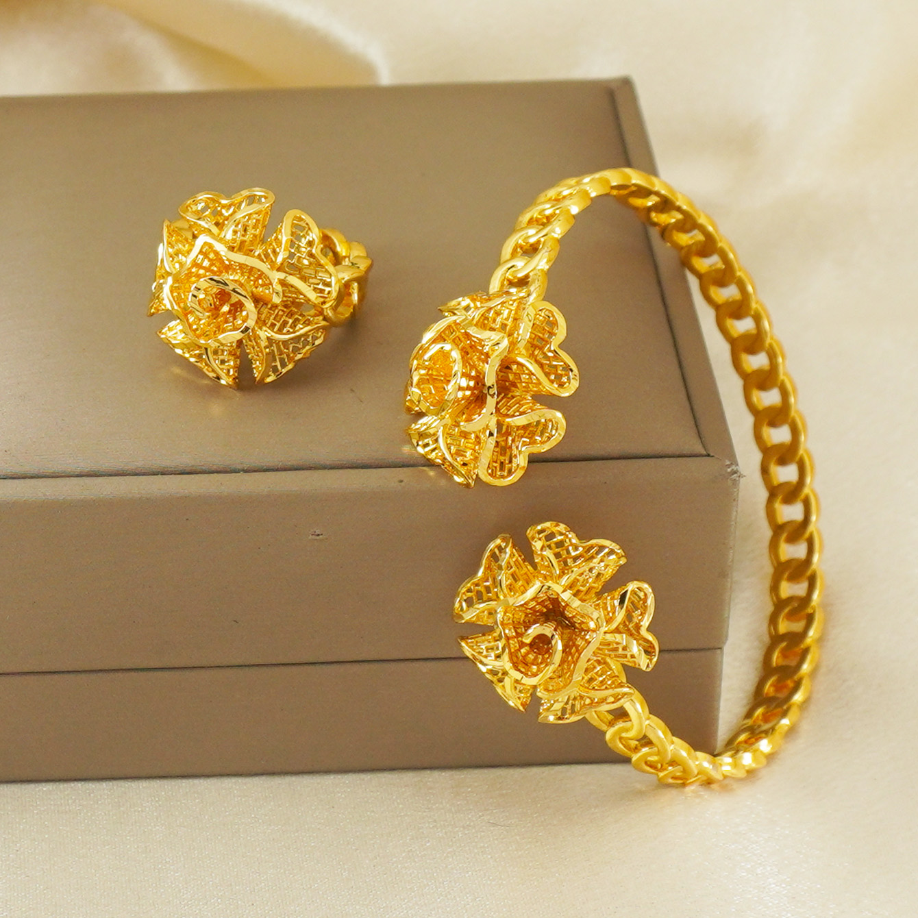 Pulsera de cobre chapada en or - Best Jewelry Watches For Women reseña y precio