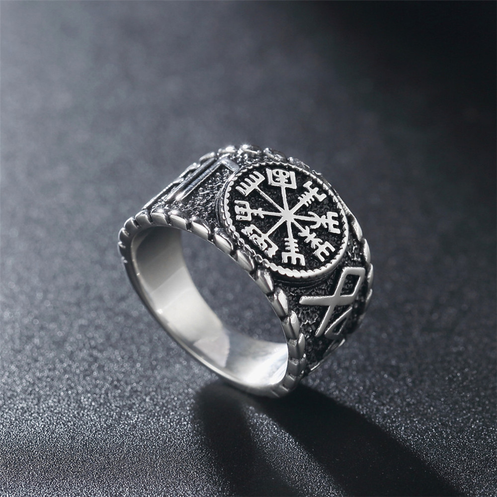 Anillos escandinavn con runas  - Mens Signet Ring reseña y precio